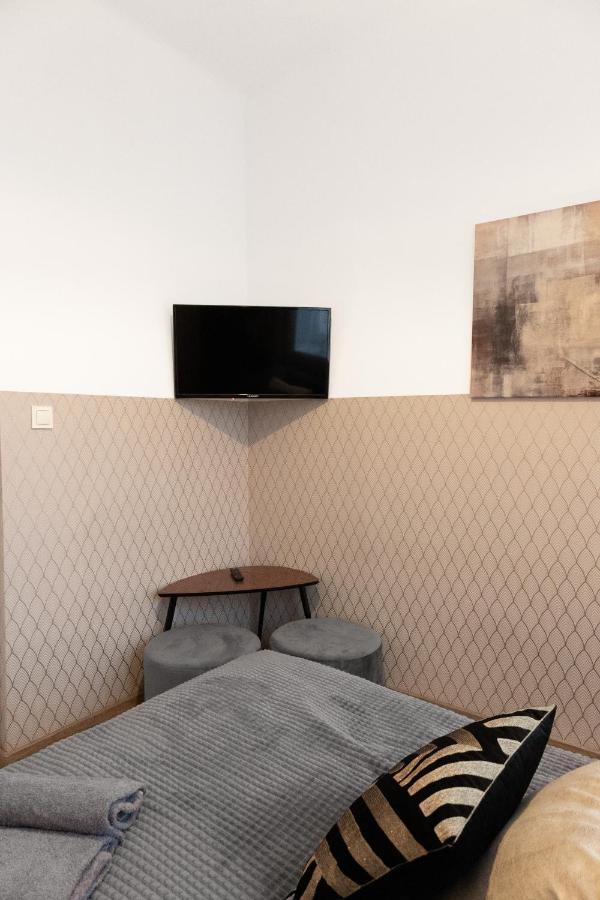 Clicktheflat Aleje Niepodleglosci Center Apart Rooms Варшава Екстер'єр фото