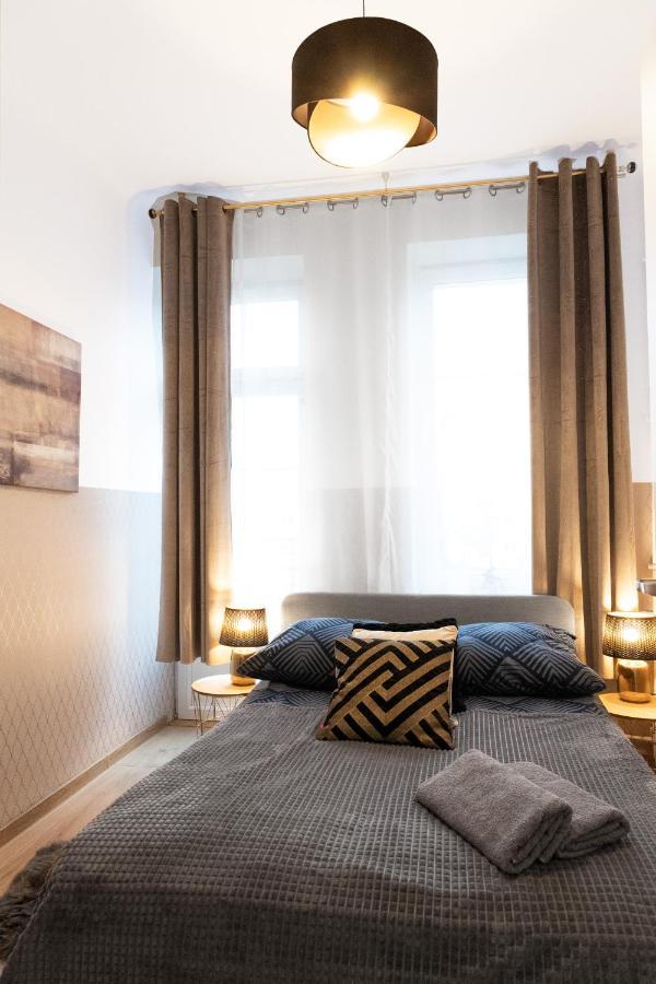 Clicktheflat Aleje Niepodleglosci Center Apart Rooms Варшава Екстер'єр фото